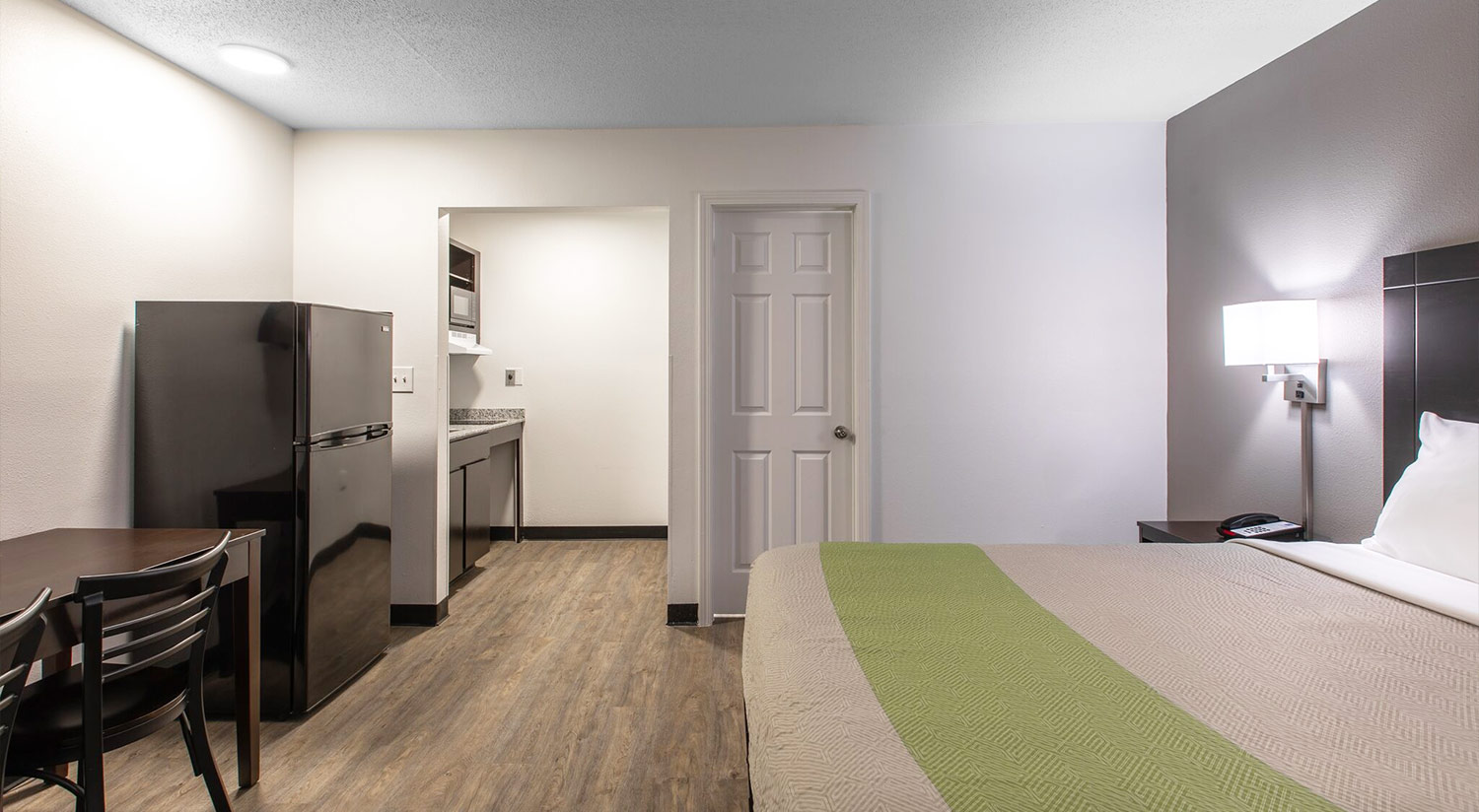  ENJOY SPACIOUS STUDIOS WITH FULLY-EQUIPPED KITCHENETTES AT THE STUDIO 6 GREENVILLE I-85 NEAR DOWNTOWN