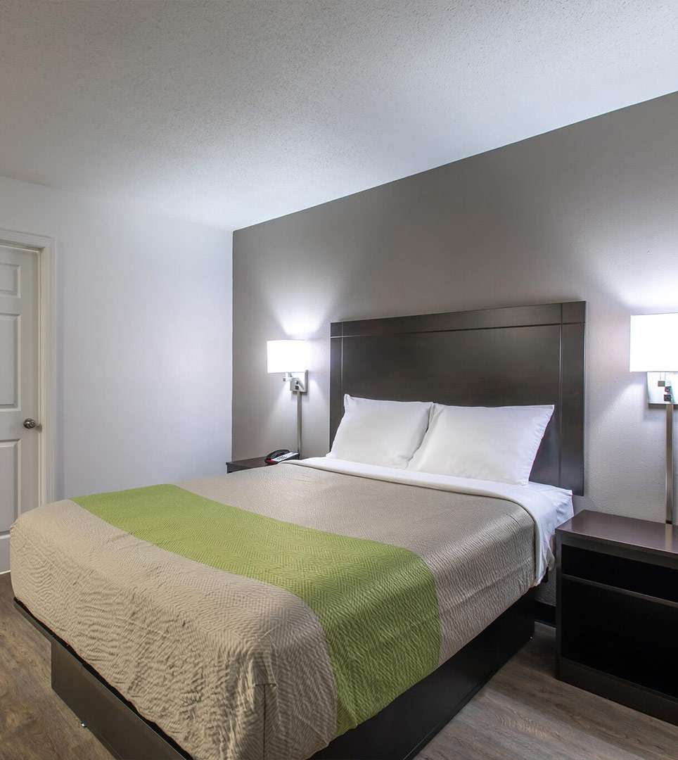 CHECK OUT THE STYLISH STUDIOS AT OUR GREENVILLE HOTEL